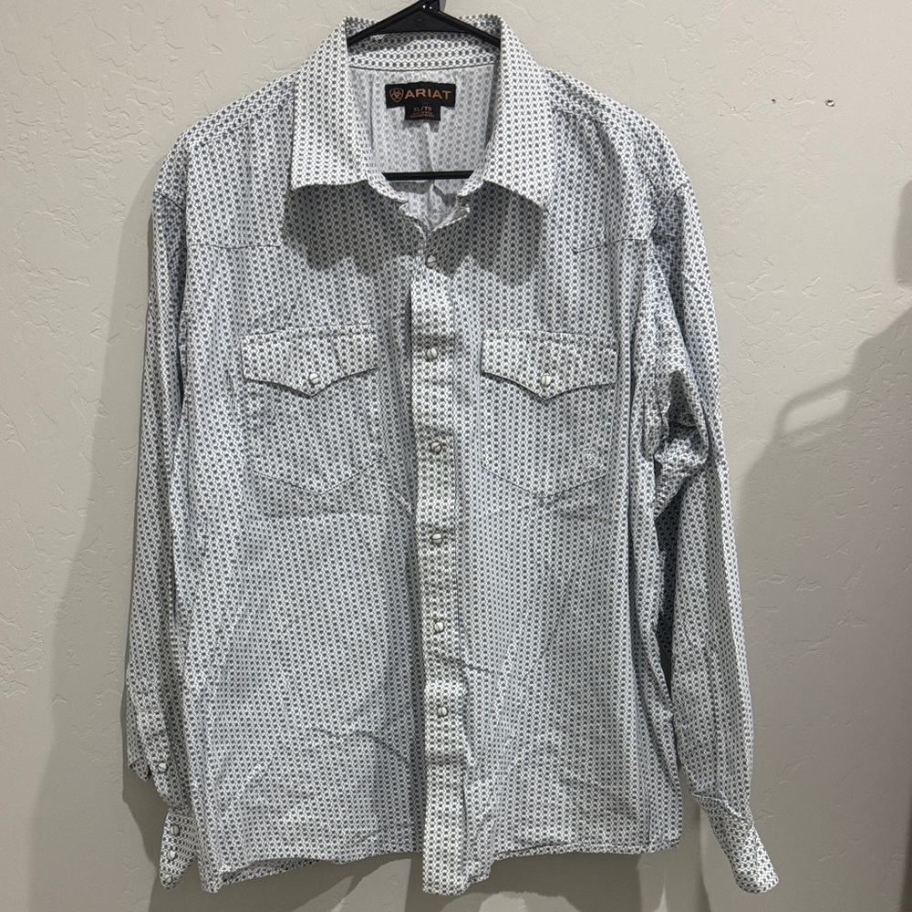 Ariat Snap Button Long Sleeve Shirt